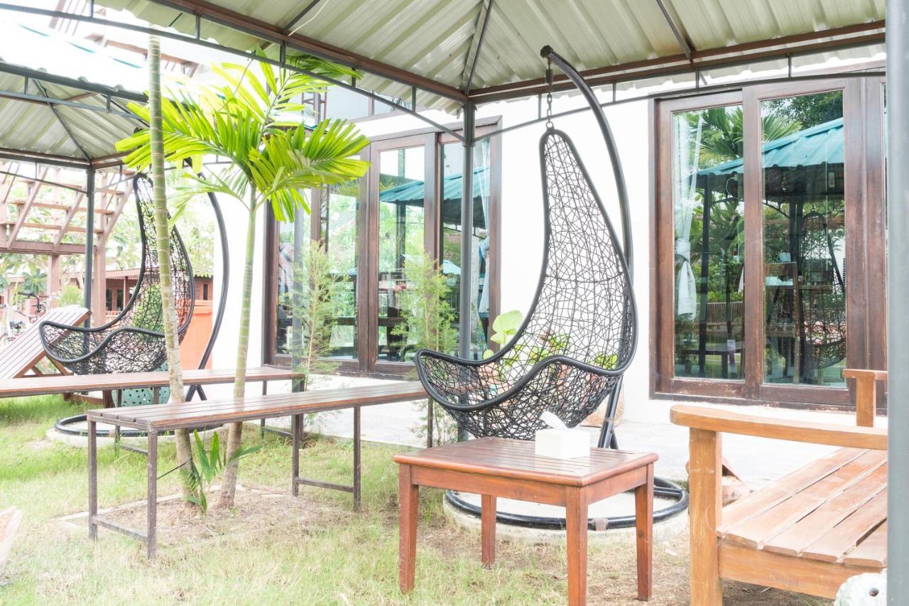 Oyo 837 Baan Kiang Nam Resort Bang Lamung Exterior photo
