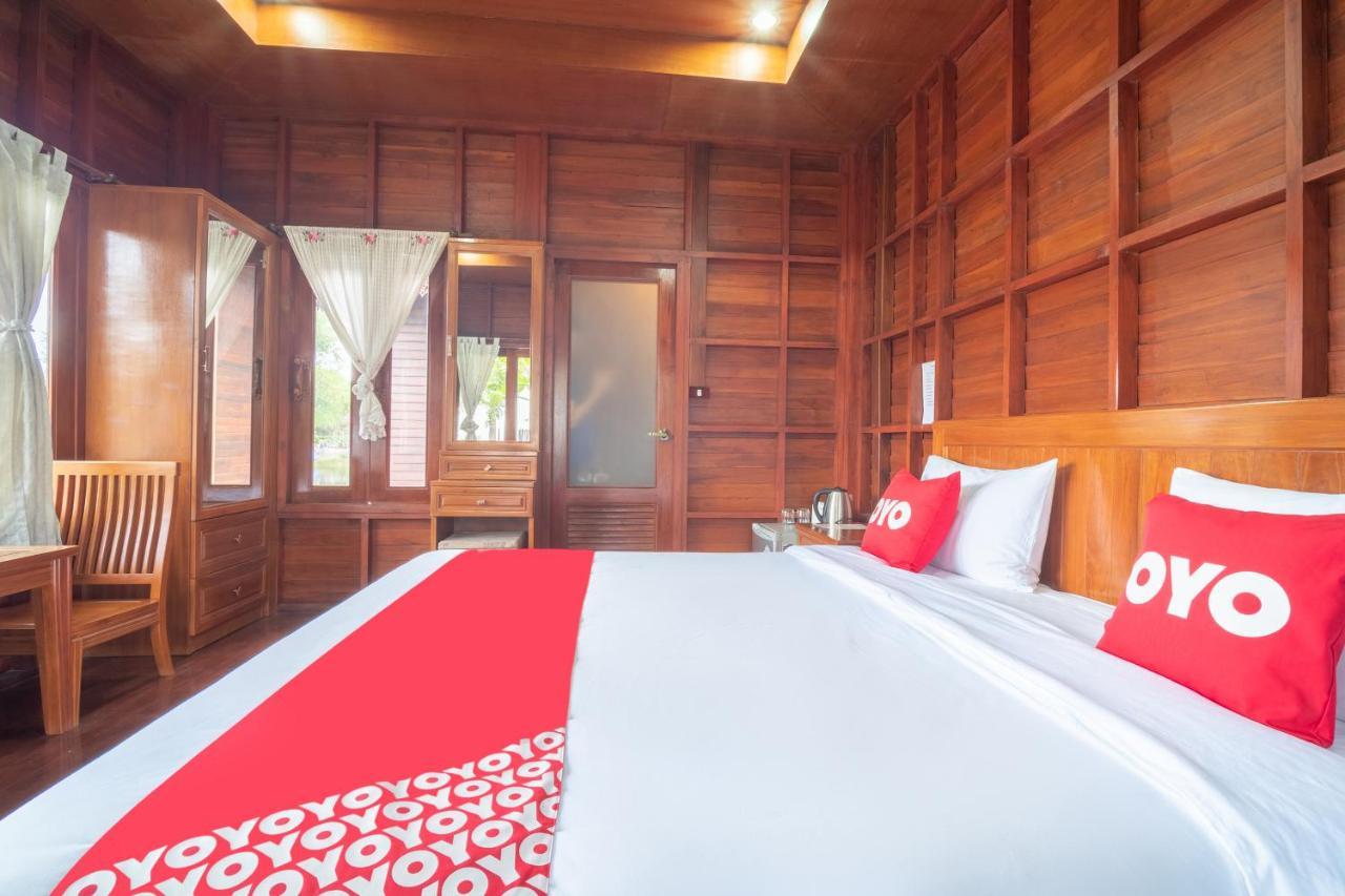 Oyo 837 Baan Kiang Nam Resort Bang Lamung Exterior photo