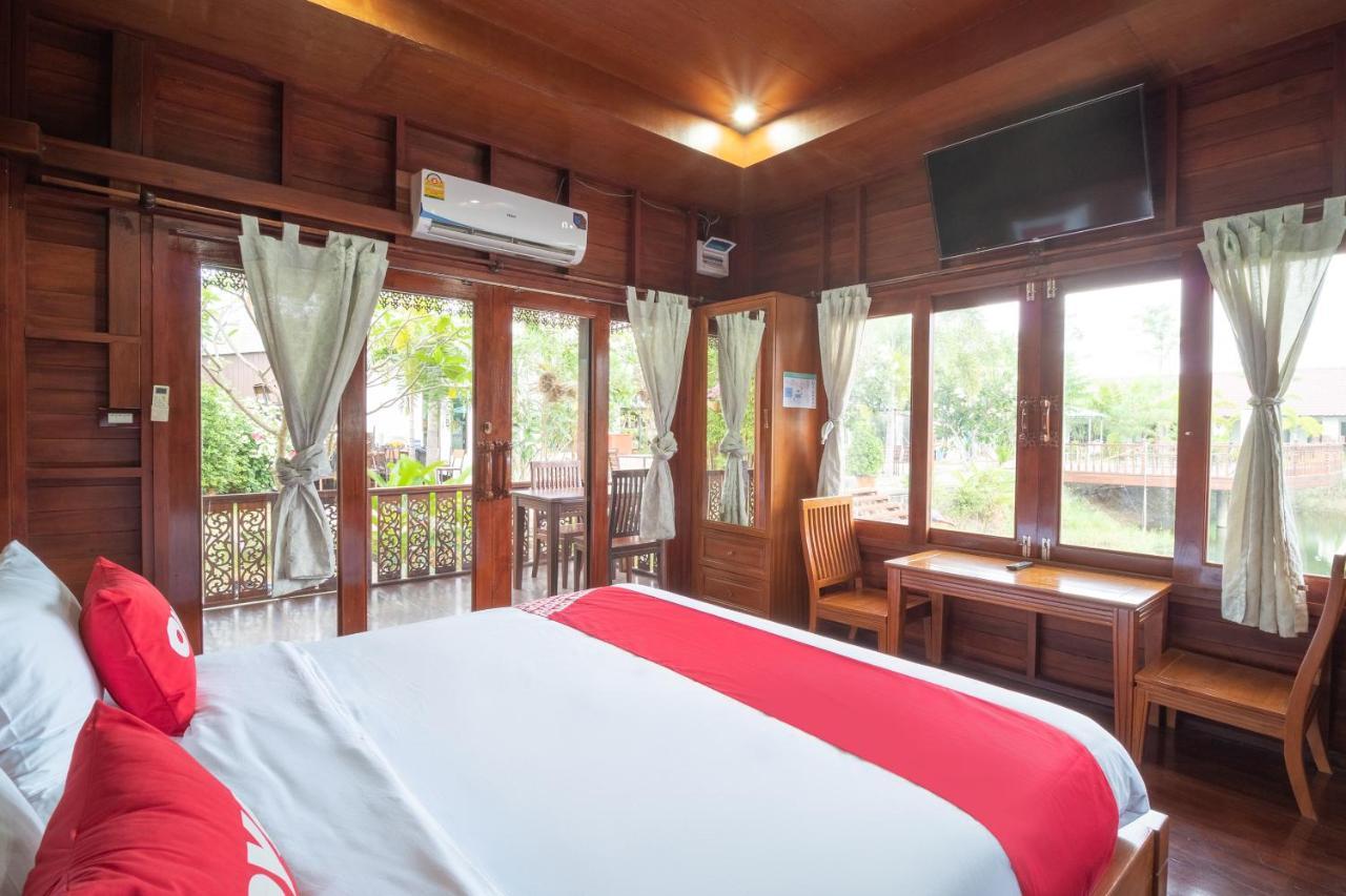 Oyo 837 Baan Kiang Nam Resort Bang Lamung Exterior photo